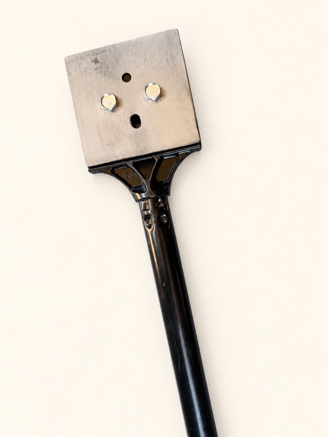 SMTE - 48-Inch Heavy-Duty Long-Handle Scraper - studio view 4