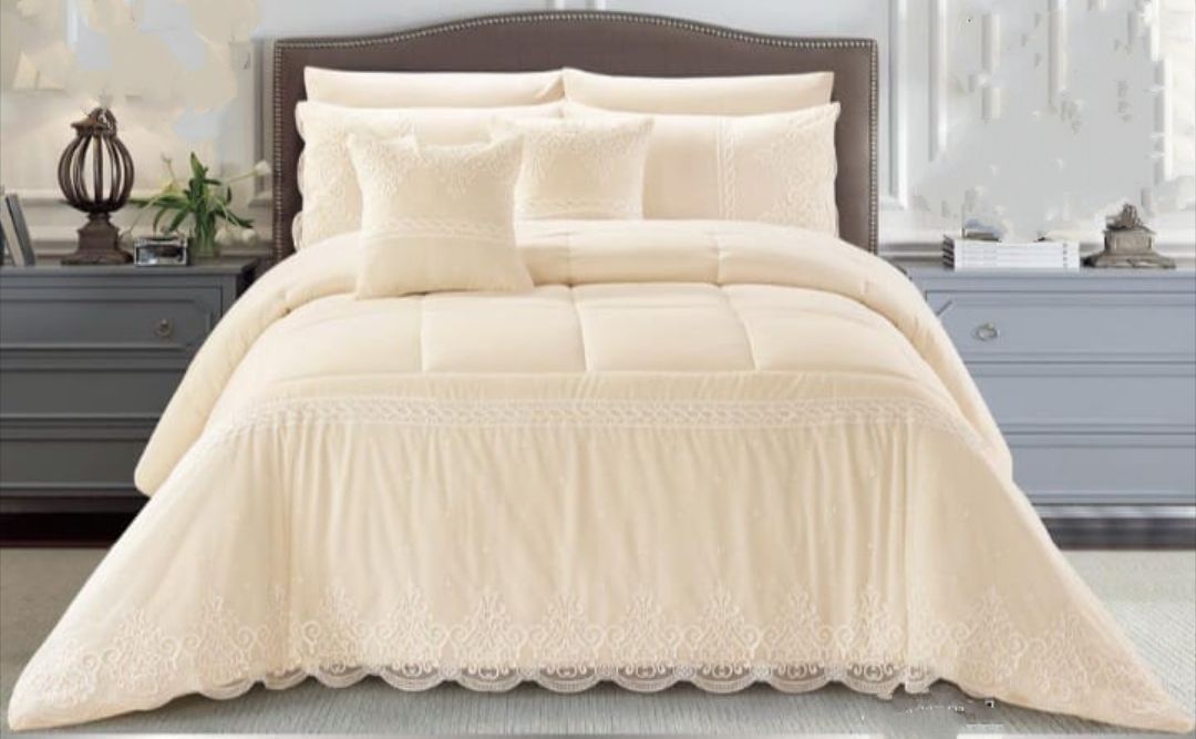 SMTE - 7 Piece comforter SetCream