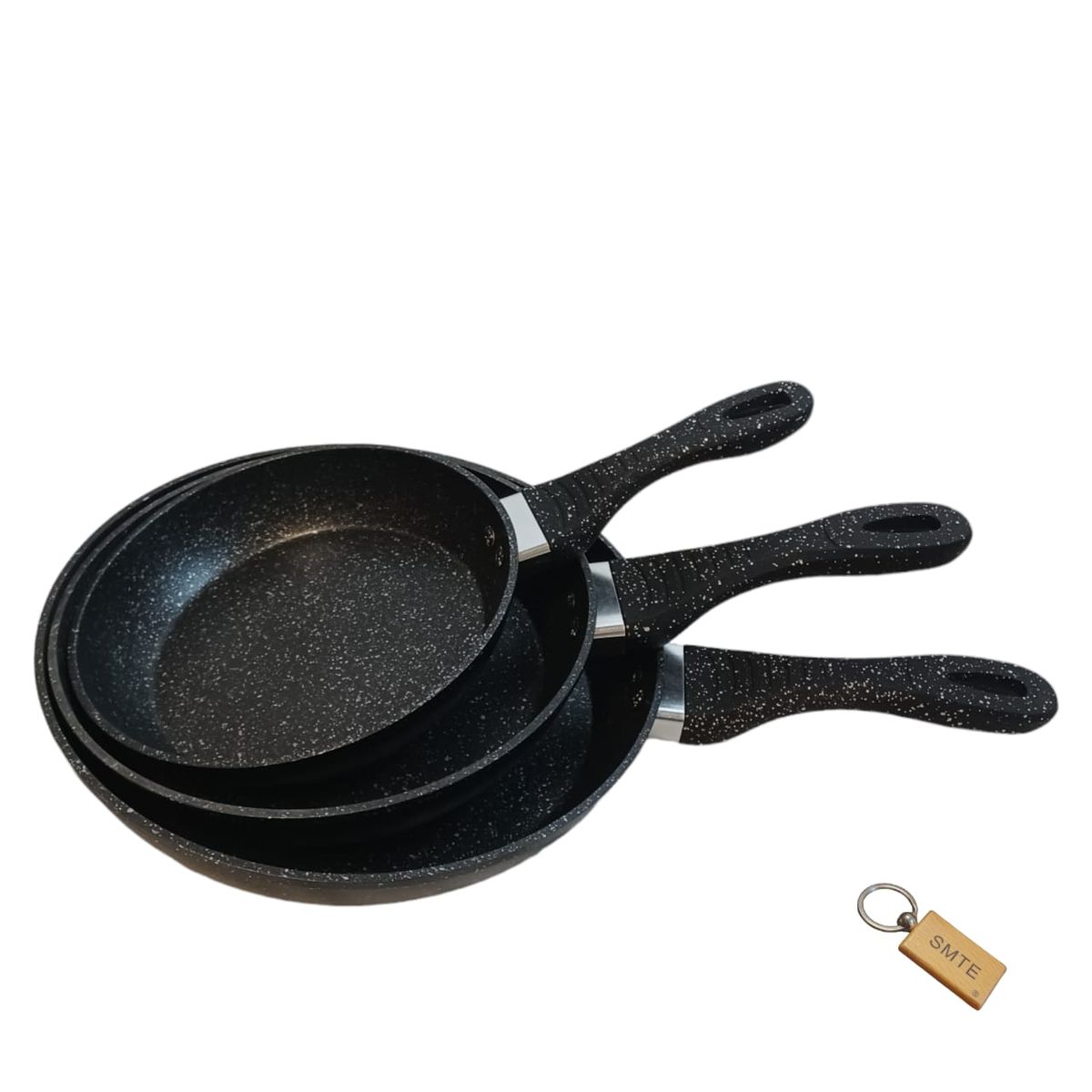 SMTE - GraniteMaster:Your GoTo Fry Pan for Effortless CookingBlack + Keyring