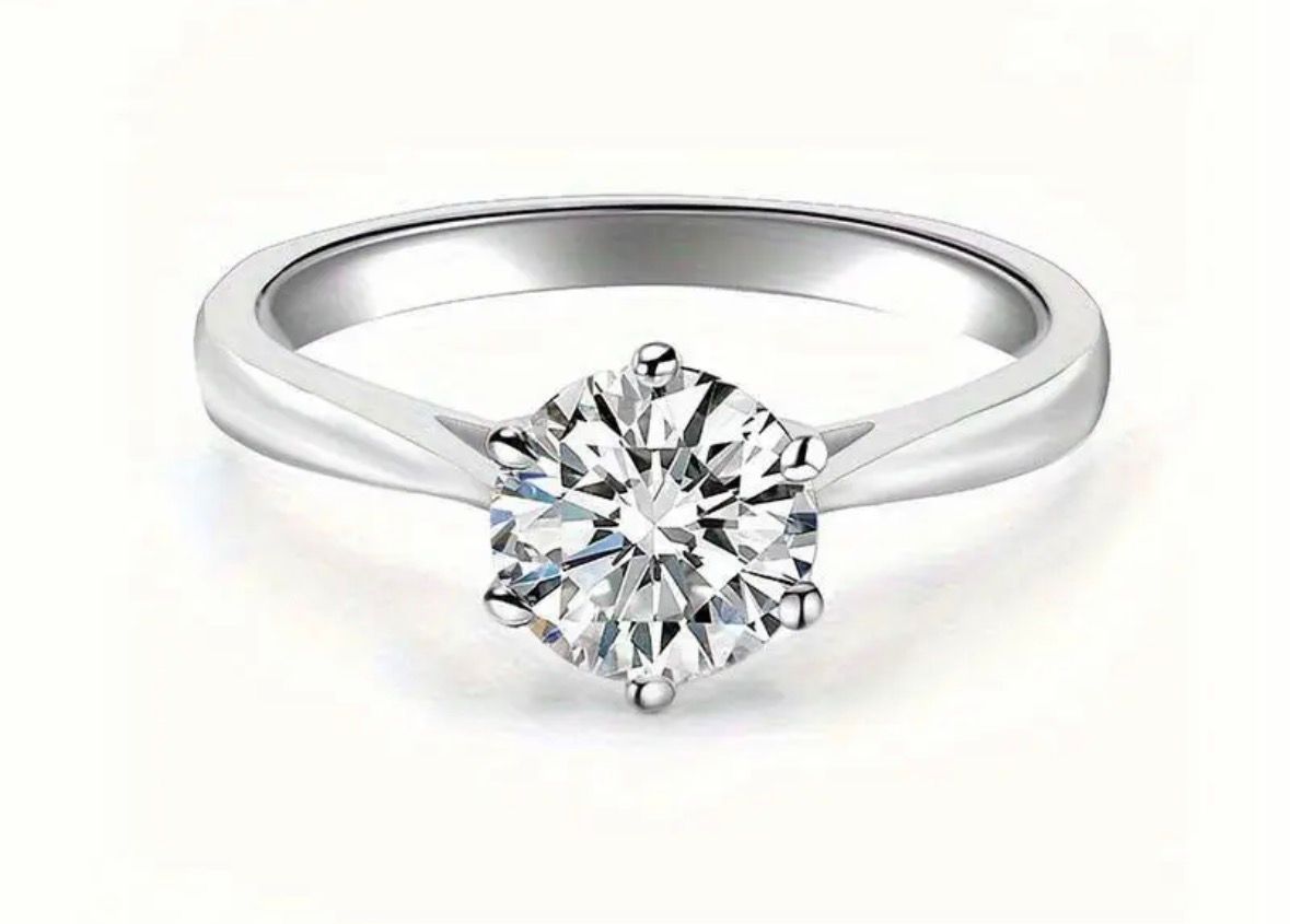 SMTE - 1ct Moissanite Ring with 6 Claws