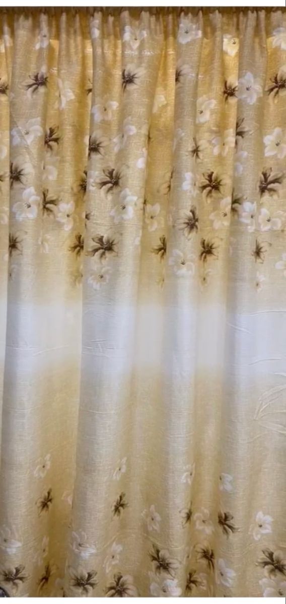SMTE - Yellow Flowers Theme 3M Curtain 2m Drop - C1