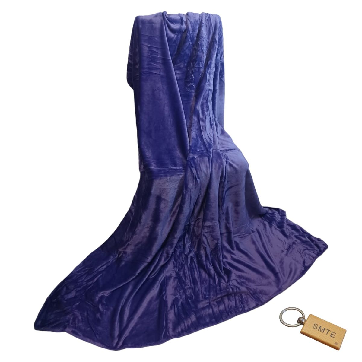 SMTE - Compact Travel Fleece Blankets 180 x210cm + KeyringPurple