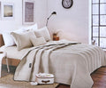 SMTE - King Size Bedspread / Quilt 110