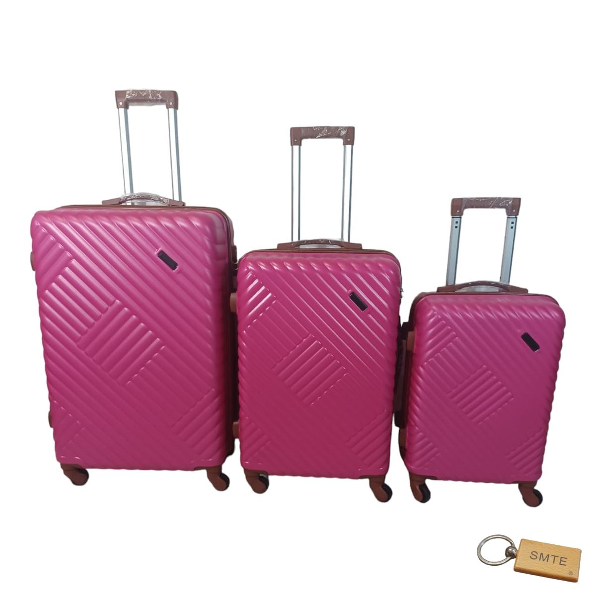 SMTE - Expert Hard Outer Shell SuitcaseQuad WheelG2 With  Bag Tag3PieceMagenta Pink