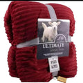 SMTE - Serpa Soft and Fluffy Fleece Blanket with KeychainQueen SizedWine Red