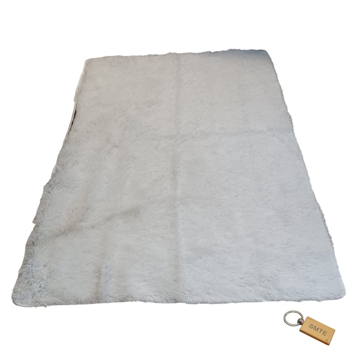 SMTE - Luxurious Fluffy Carpet: Softness and Style for Your Space with  KeyringWhite