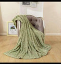 SMTE - Wrap Yourself in Cozy ComfortThe Magic of Fleece Blankets with KeyringGreen