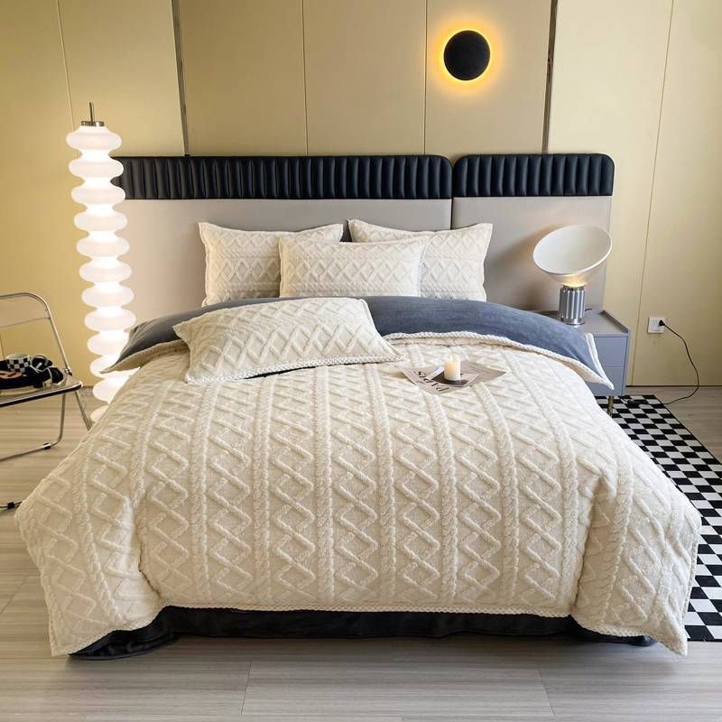 SMTE - 5-Piece Thickened Lamb Cashmere Blanket Bedding Set - Double/Queen - Off-white