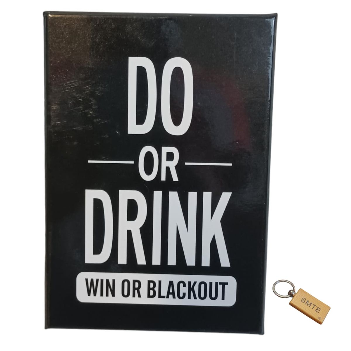 SMTE - Do Or Drink: win or blackout board game + keyring
