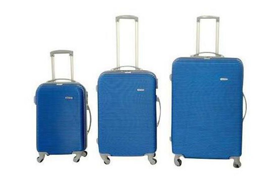 3 Piece Hard Outer Shell Luggage Set - Blue