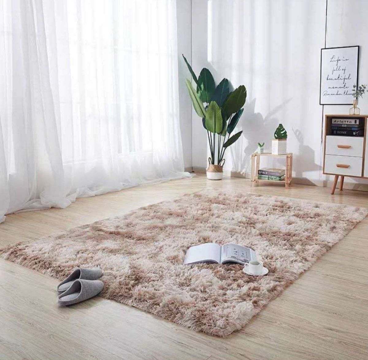 Large Premium Fluffy Carpet/Rug - 200 x 150 cm - Brown
