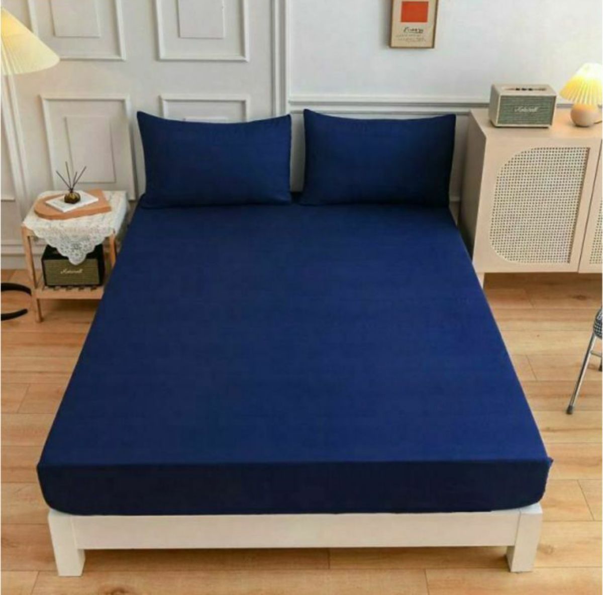 Dream World 3 Pieces Velvet Fitted Sheet Queen Size with 2 Pillow Cases - Blue