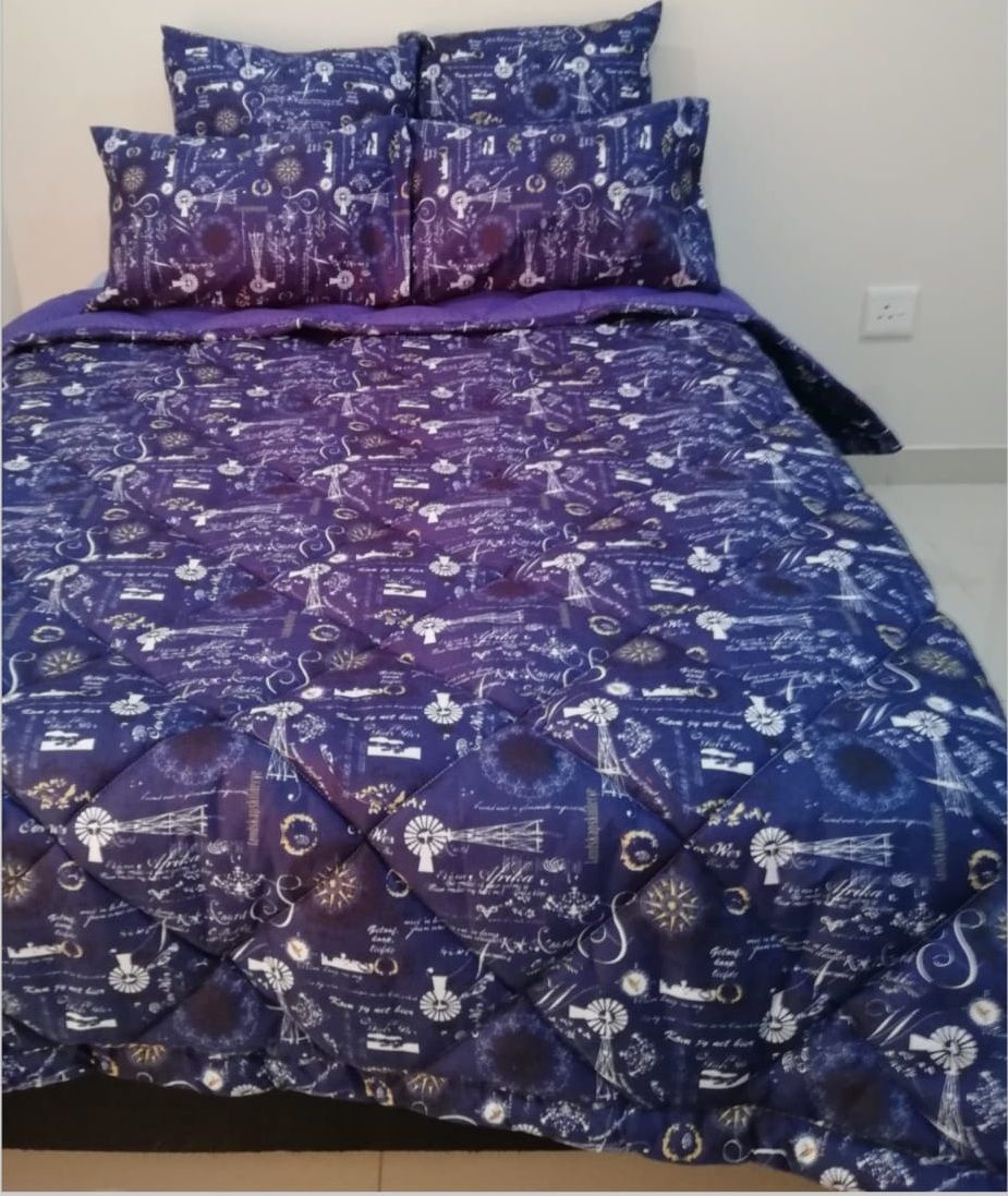 5 Piece Quilted Blue Paris Comforter Set - Queen