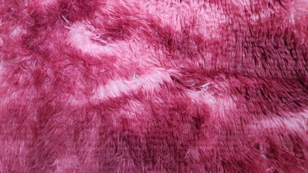 Fluffy Non Slip Rug 1.5 by 2 meter - Pink White