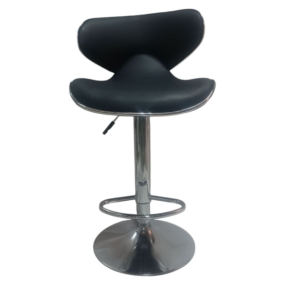 324 Bar Chair - Black with Chrome Base