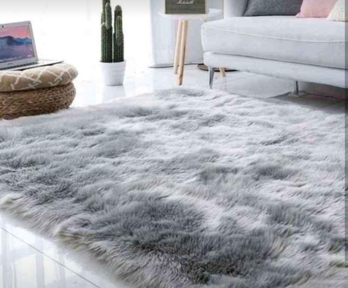 Grey Fluffy Carpet - Shaggy & Foldable Rug 200 x 150