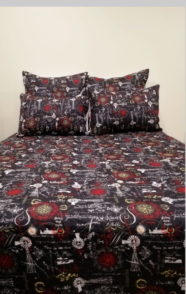 5 Piece Quilt Set Eiffel Tower Bedspread Set
