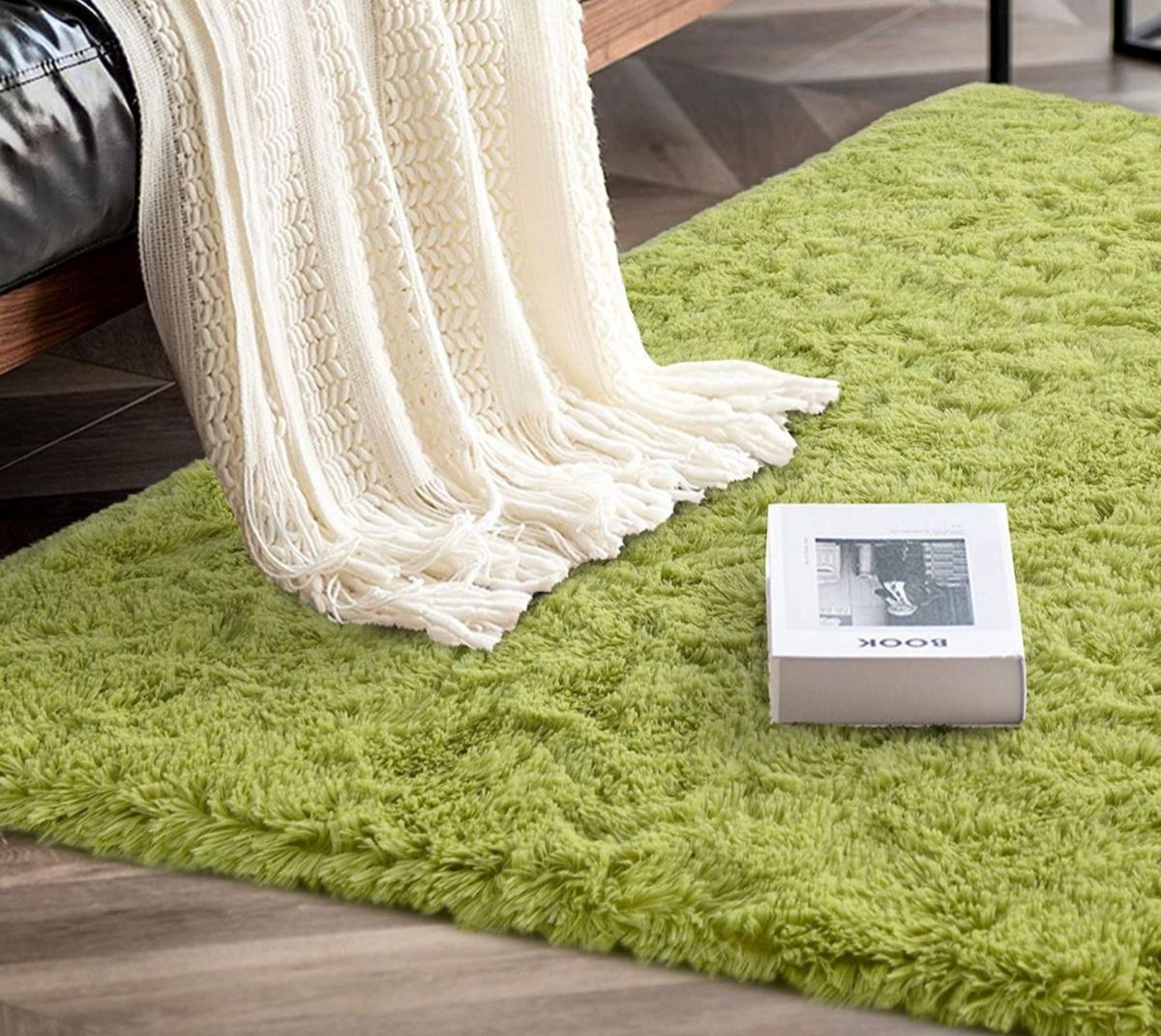 Large Premium Fluffy Carpet/Rug - Lime Green
