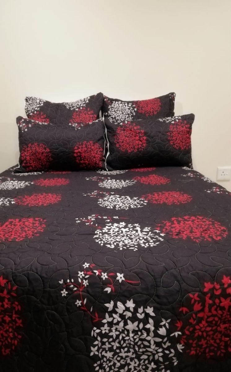 5 Piece Quilt Set Black Bedspread Set