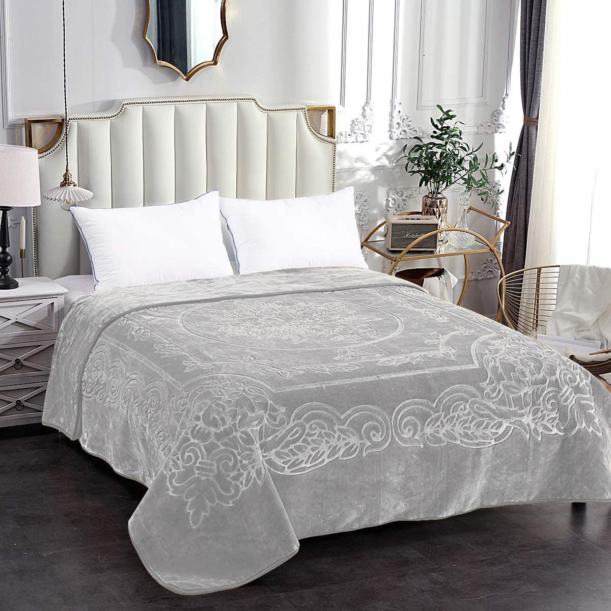 Rainbow - Luxury Mink Blanket 230x200cm - Warm Winter Fleece - Cream - Liquid Silver