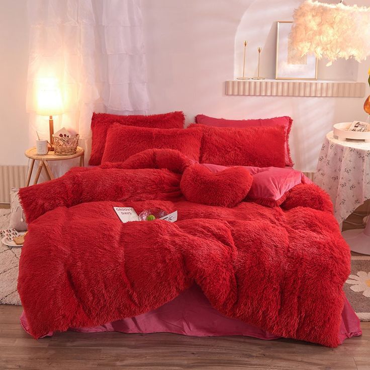 Fluffy Comforter - Red